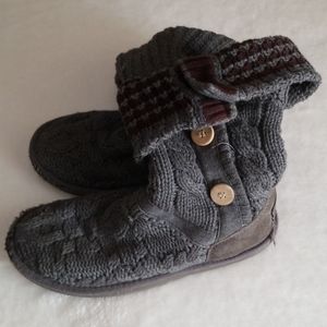 Ugg sweater boots